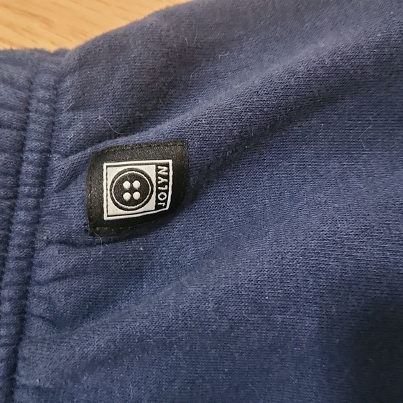 Jolyn Mai Women's Navy Blue Fleece Shorts Size Medium - Picture 6 of 9